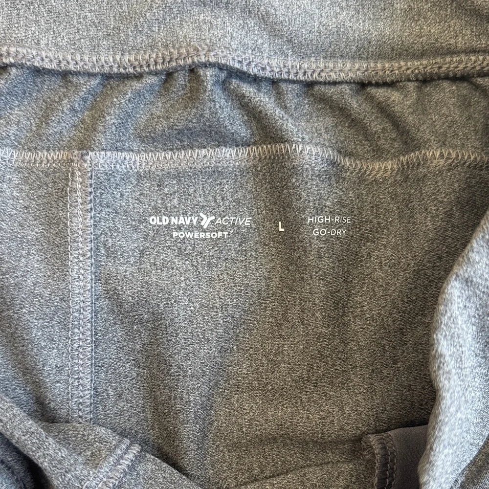 Old Navy Powersoft High Rise Go Dry Shorts Womens Size Large - Picture 2 of 5